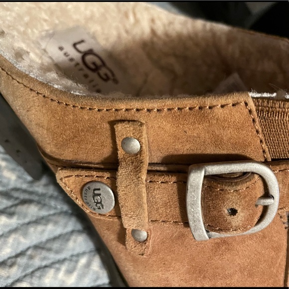 Ugg tan mules clogs 8 - Picture 2 of 11